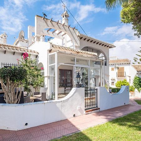 Amazing Home In Torrevieja With Kitchen Exterior photo